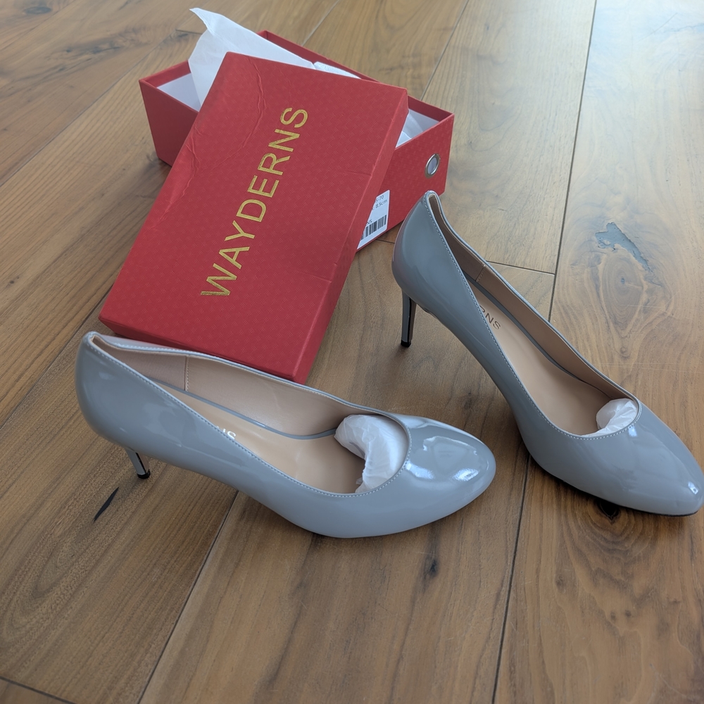 Gray Patent Leather Pumps - Picture 2 of 4